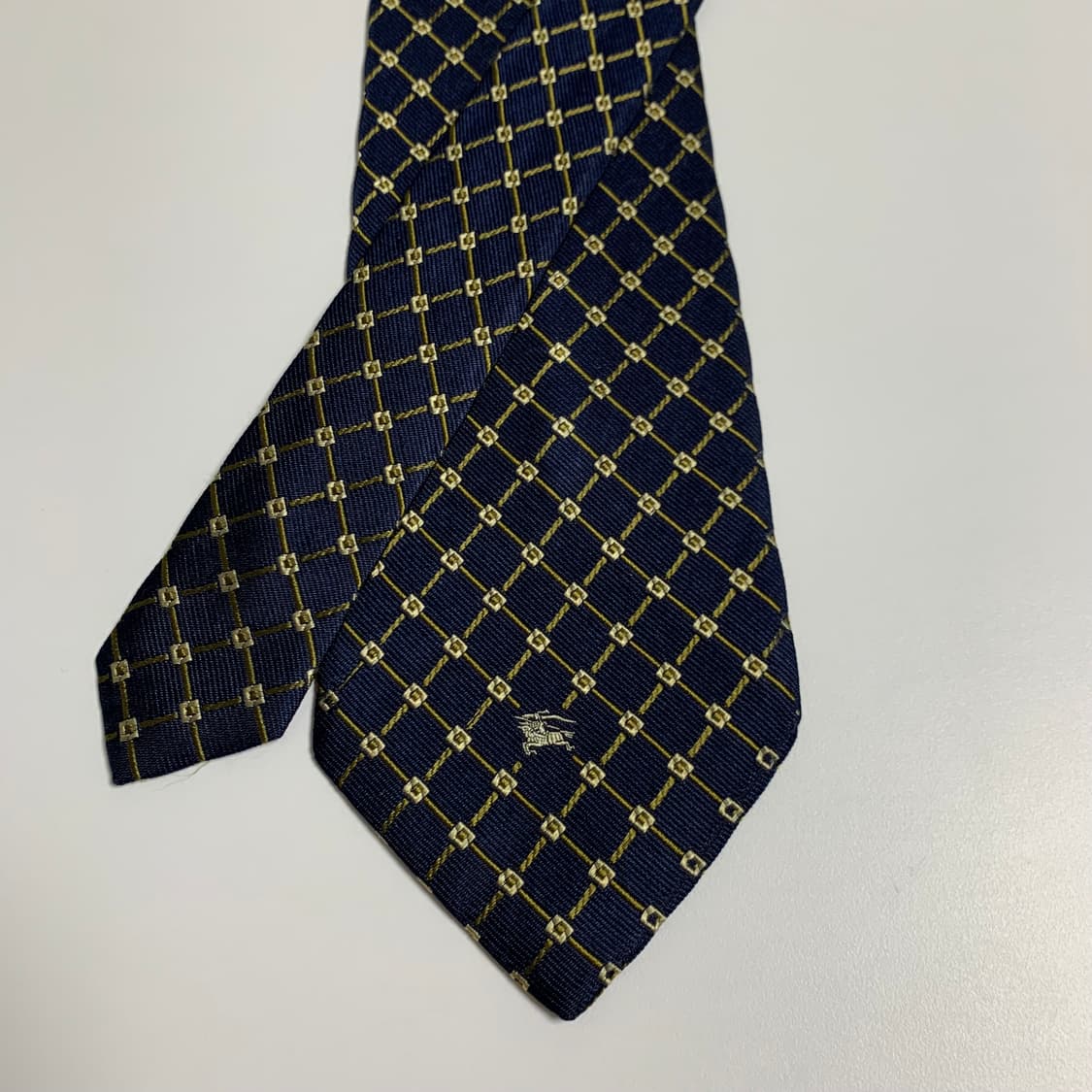 버버리(BURBERRY) 명품 체크넥타이 100실크 A+등급  정장패션 상품이미지4