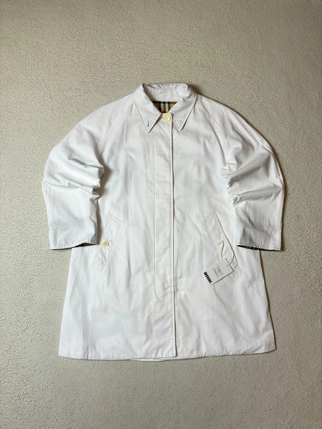 버버리 90's 백 자수로고 트렌치 코트 PN7548 상품이미지4