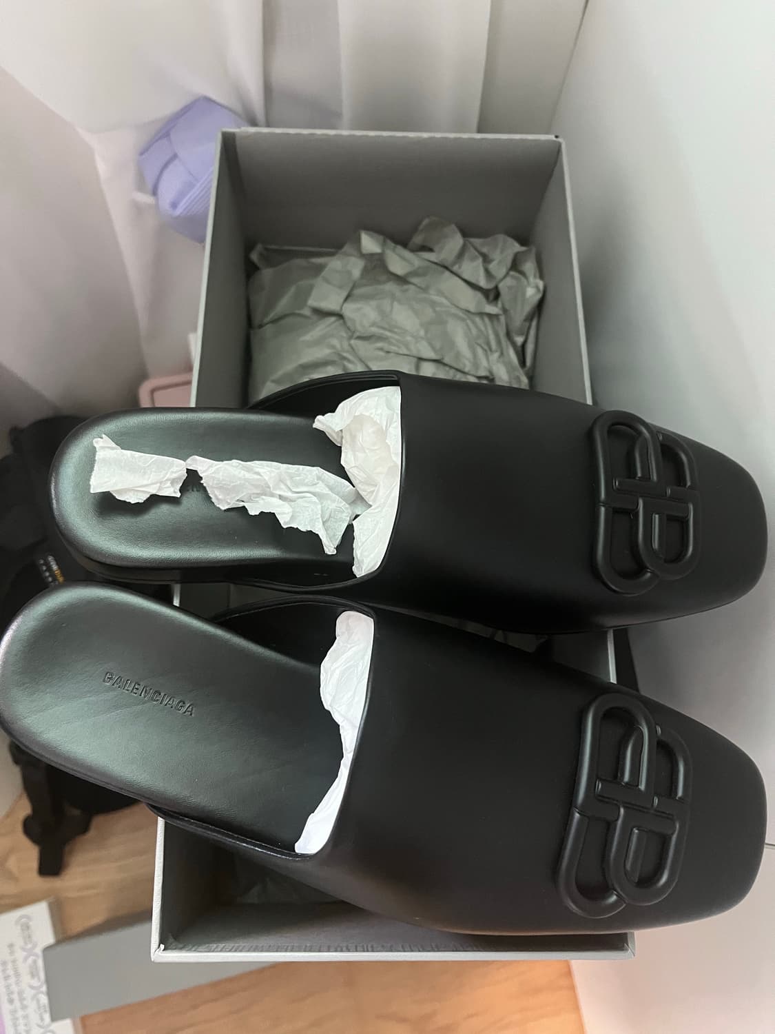 발렌시아가 뮬 590935 상품이미지1