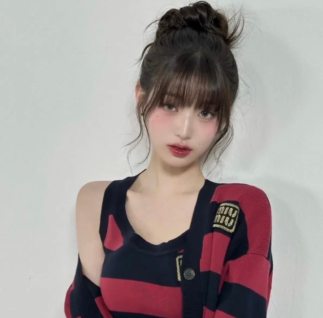 [크롭탑/장원영착용] 미우미우 스트라이프 크롭 니트 탑 상품이미지1