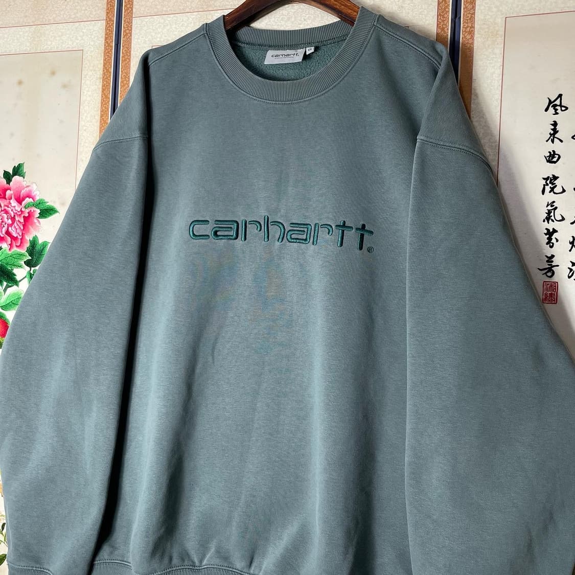 칼하트 WIP 엠브로이드 아치로고 맨투맨 상품이미지2