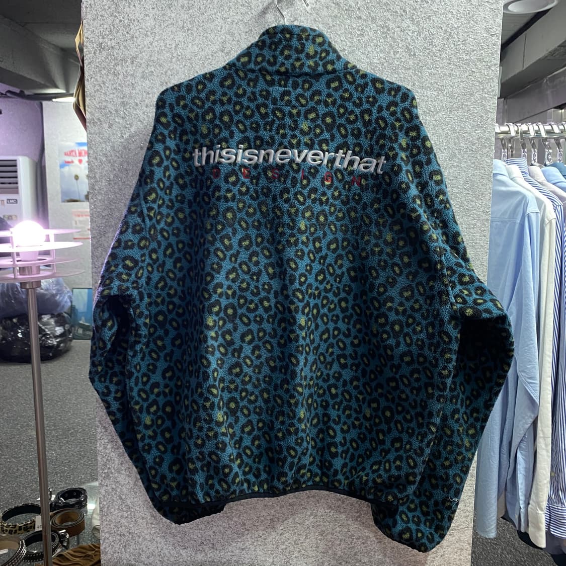 디스이즈네버댓 레오파드 후리스 집업 자켓 B3528 상품이미지6