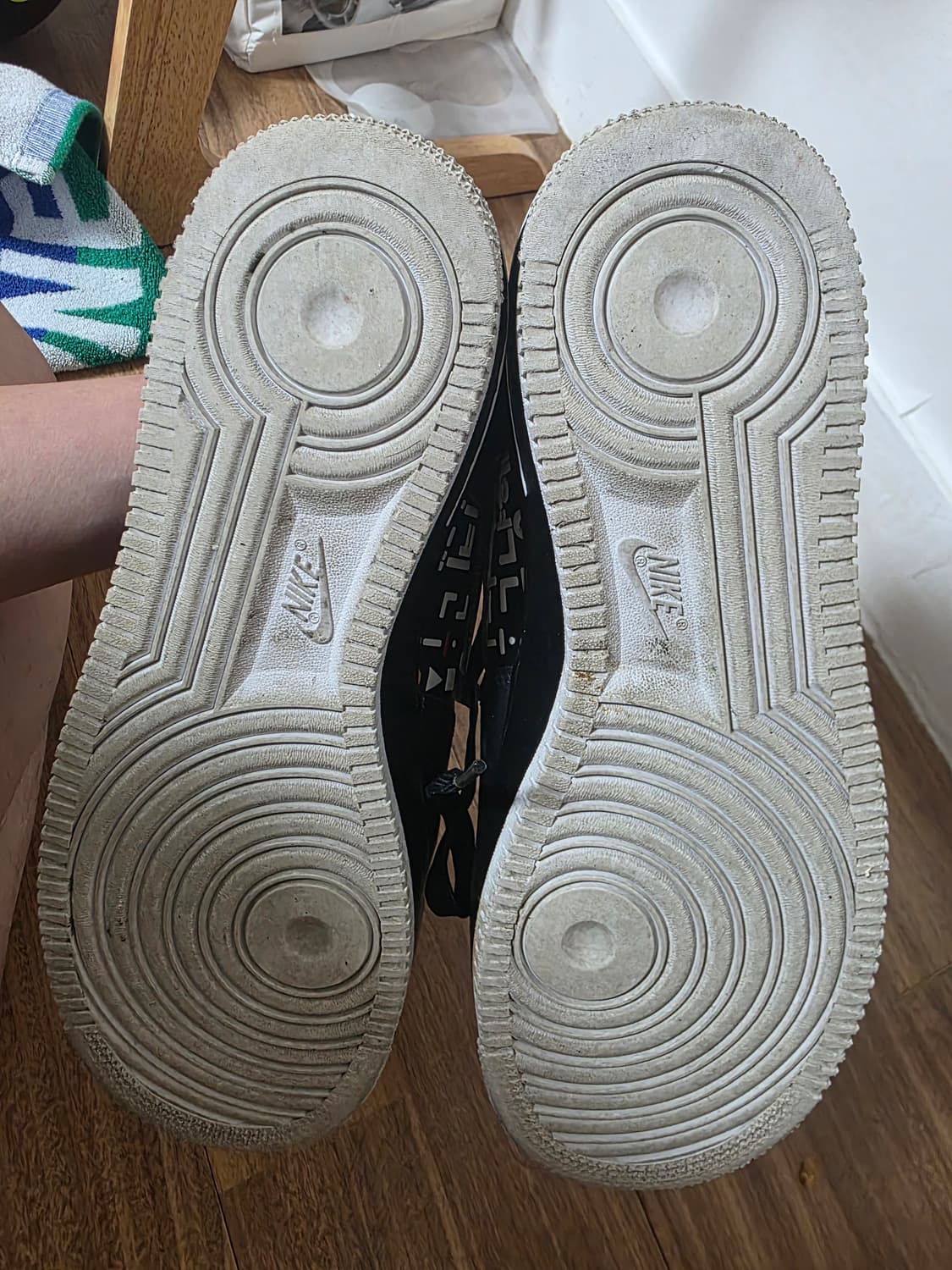 나이키 에어 포스 블랙 한글 커스텀 한정판 280팝니다. 상품이미지5