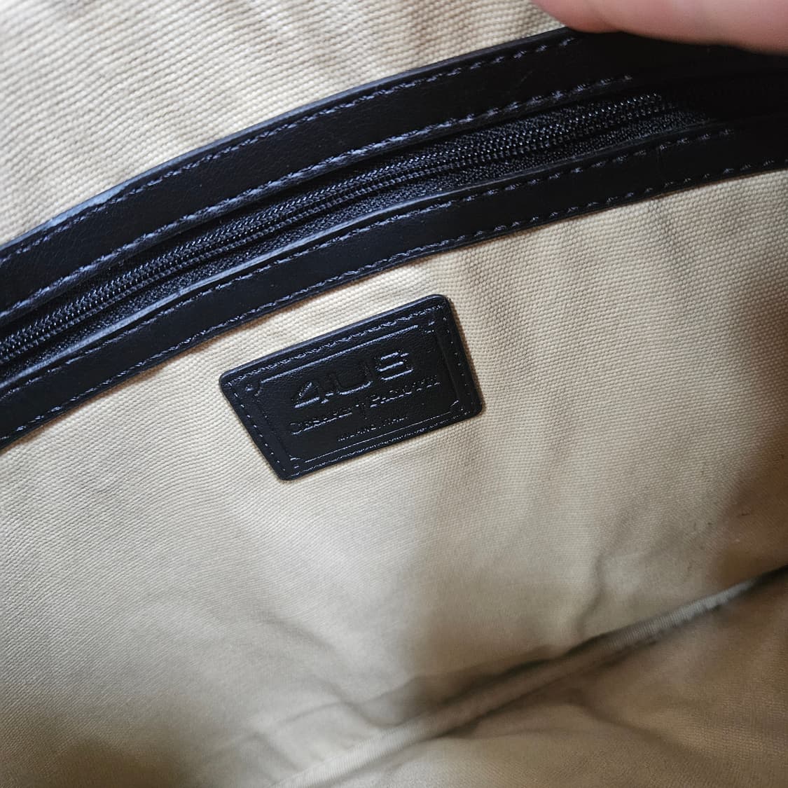 체사레파치오티 시그니쳐 클러치 35 x 25 size 상품이미지6