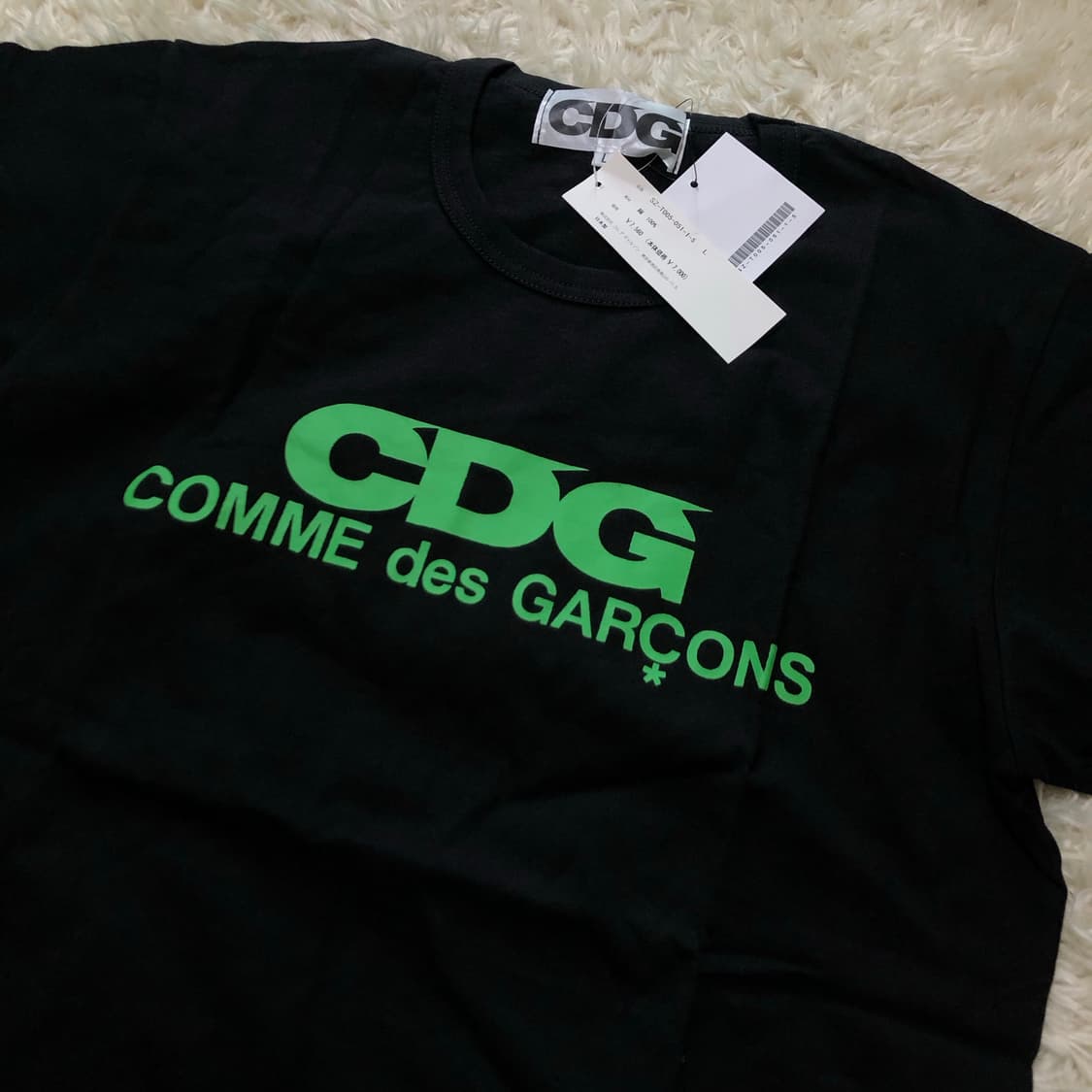 꼼데가르송 CDG 반팔 티셔츠 새상품 한정판 상품이미지2