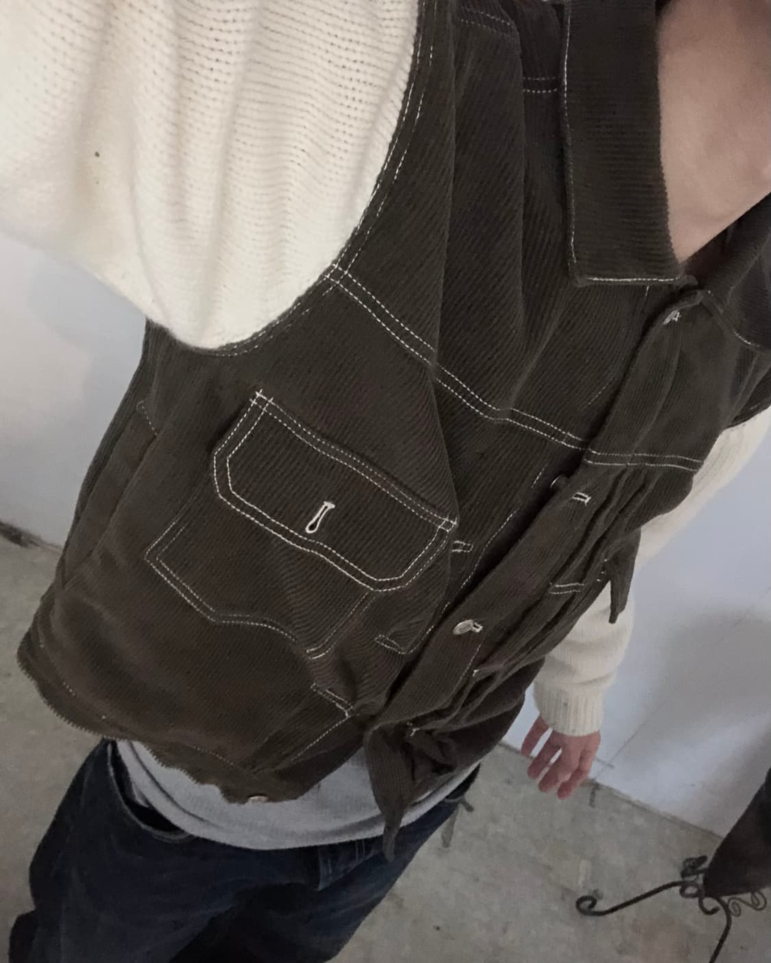 The Museum Visitor 상품이미지3