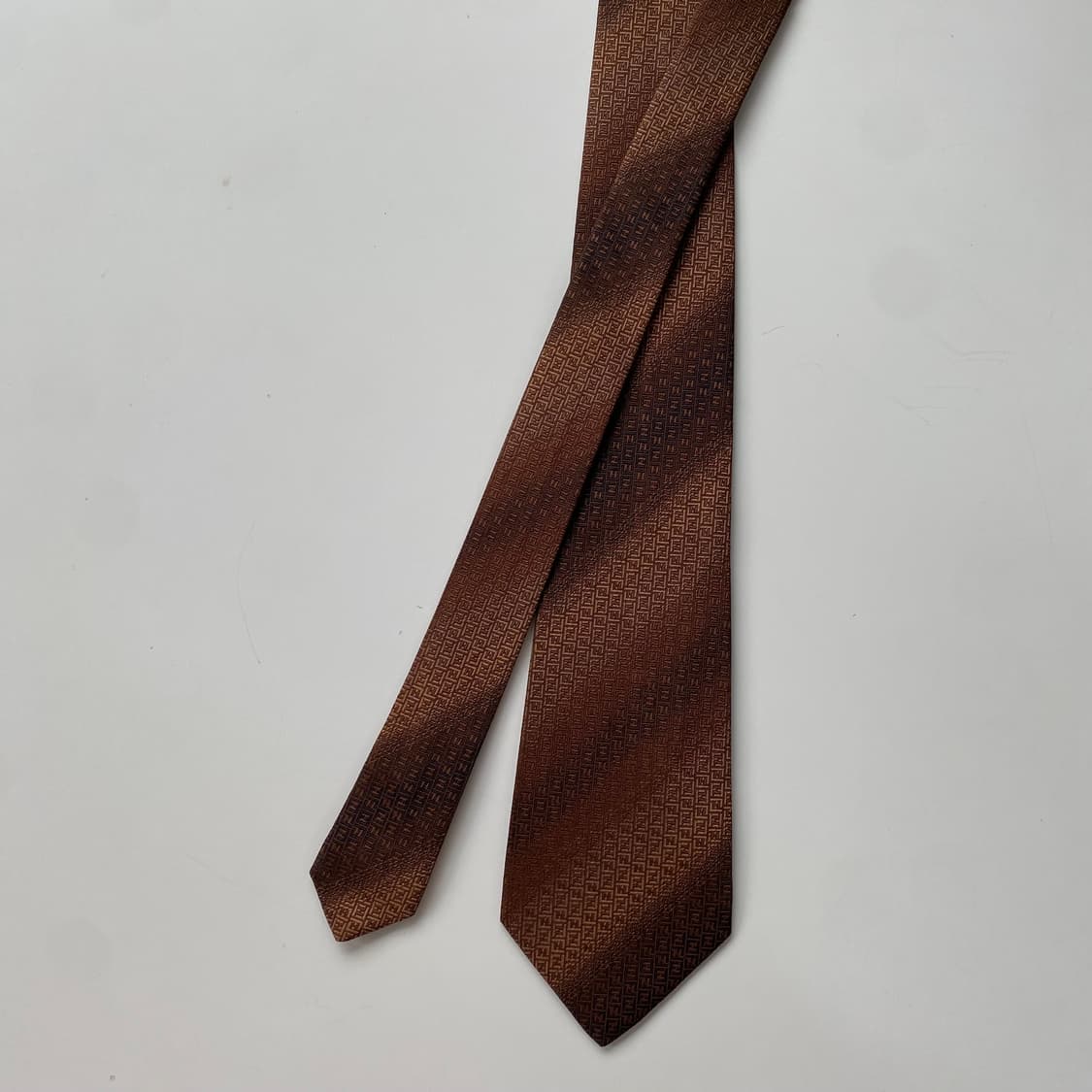 최상급 펜디(FENDI) FF모노그램 명품 정품 넥타이 8.8cm 상품이미지2