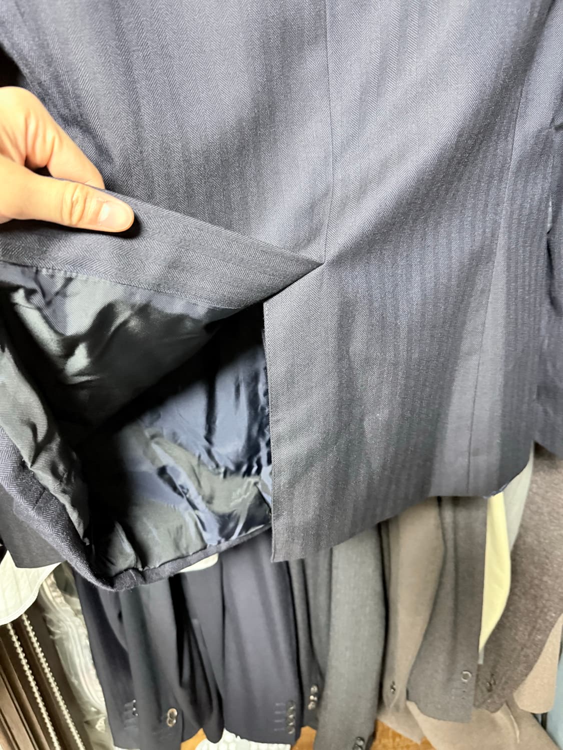 드리스반노튼 로밧 헤링본 더블 자켓 상품이미지5