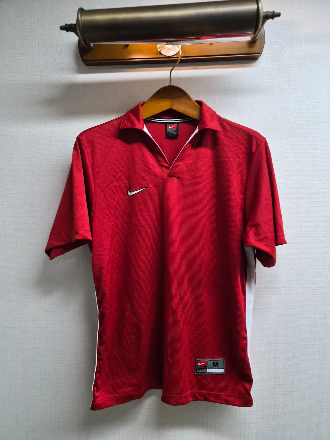 M) 나이키 올드스쿨 오픈카라 반팔 티셔츠 팝니다 상품이미지1