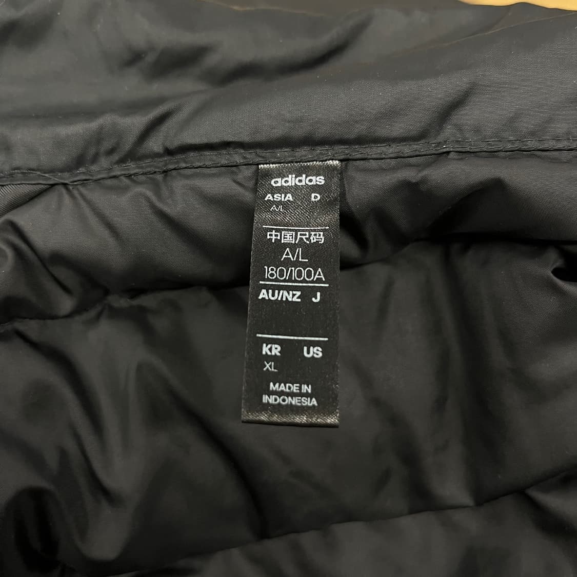 아디다스 블랙 얇 패딩 자켓 상품이미지5