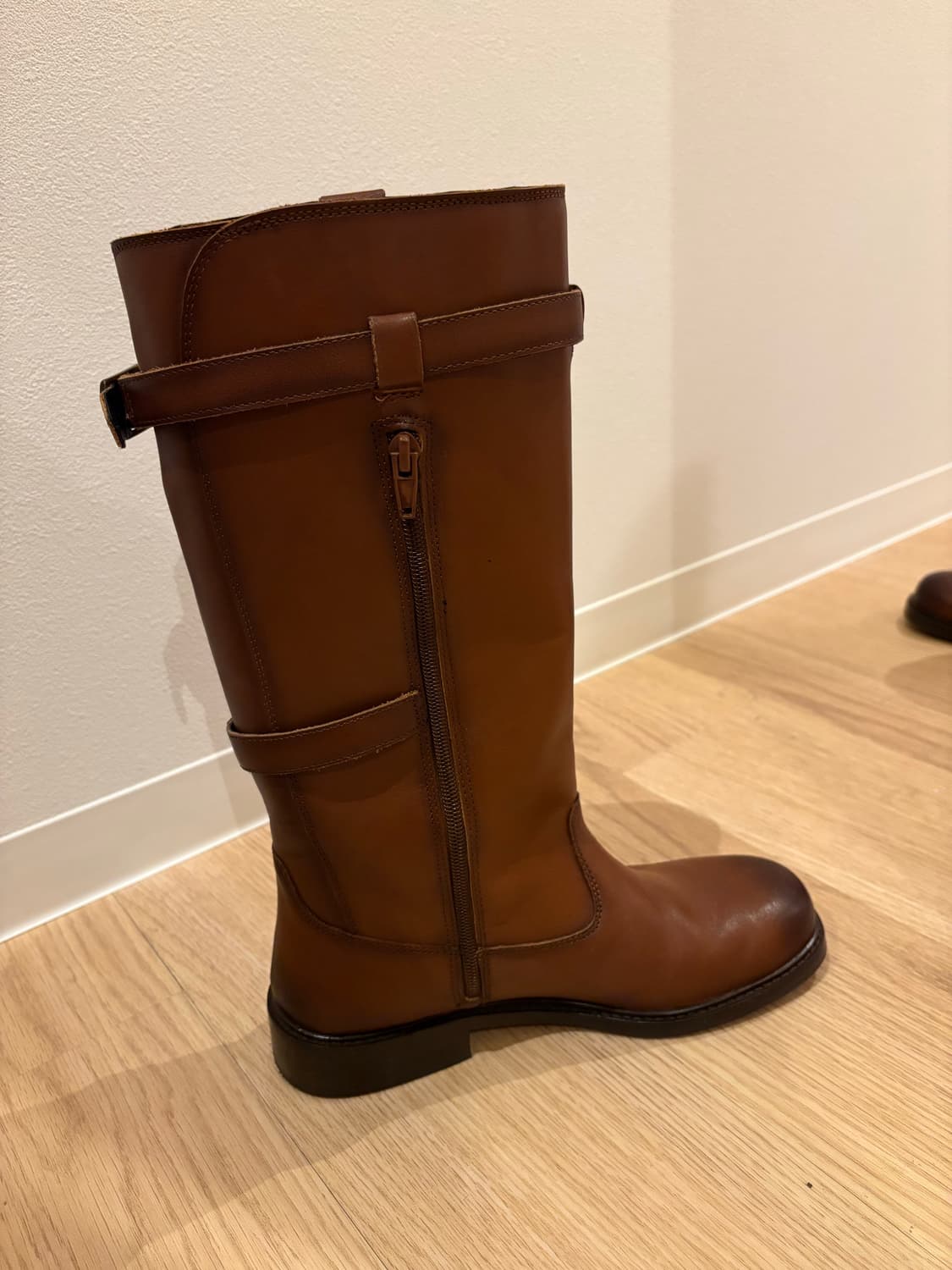 ZARA 자라 버클 디테일 한정판 소가죽 부츠 상품이미지4