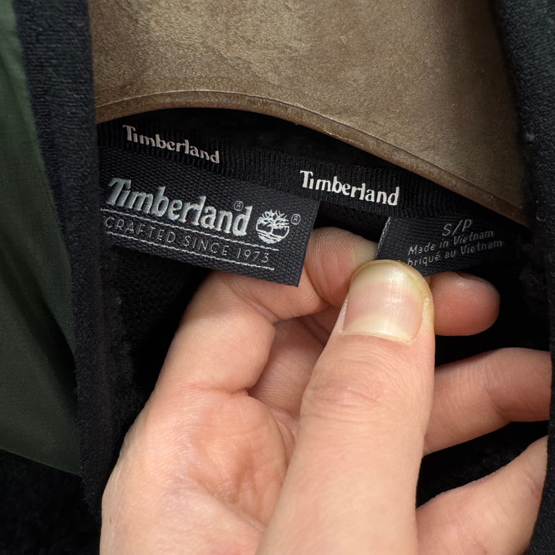 2019 F/W 팀버랜드 플리스 자켓 카키 배색 패치 디테일 블랙 상품이미지7
