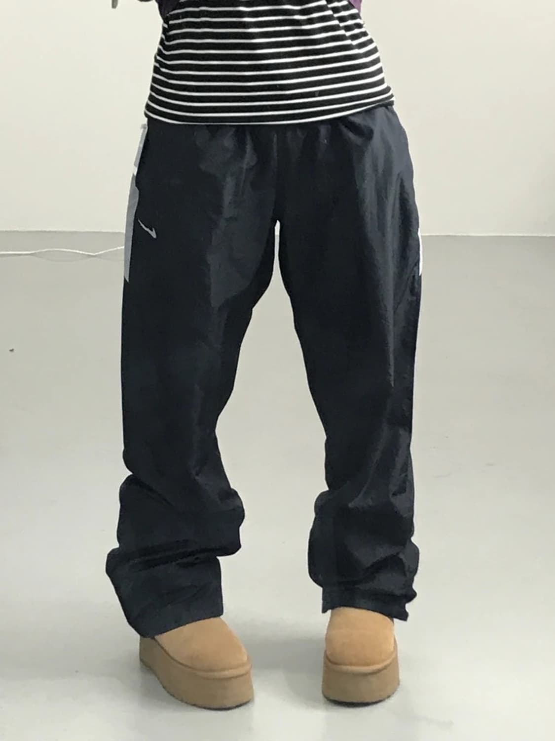 나이키 푸퍼 블랙 팬츠 상품이미지2