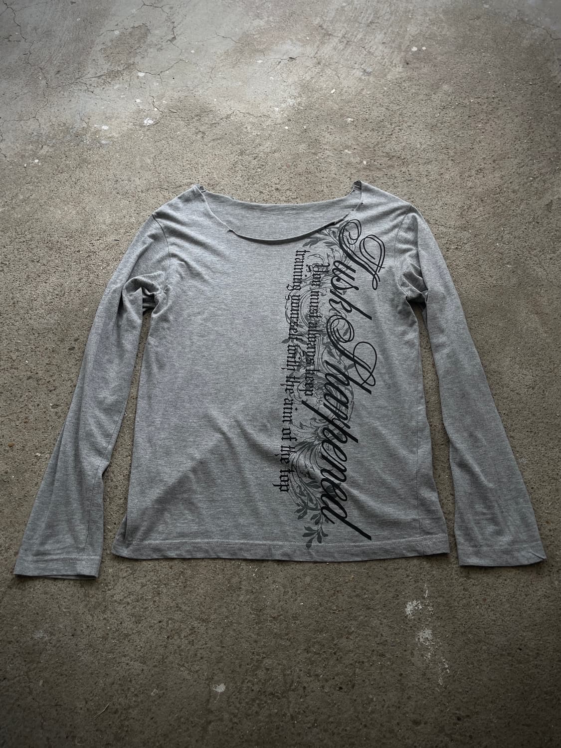 (T graphics)lettering long sleeve t 상품이미지1