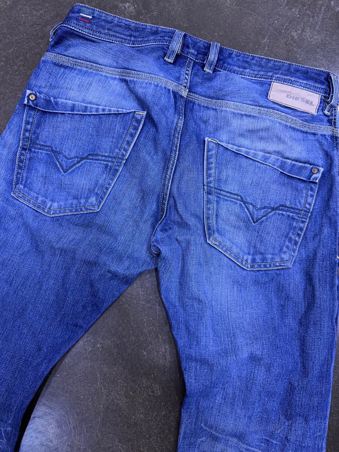 디젤 크룰리 빈티지 워싱 데미지 워싱 데님팬츠 31 상품이미지6