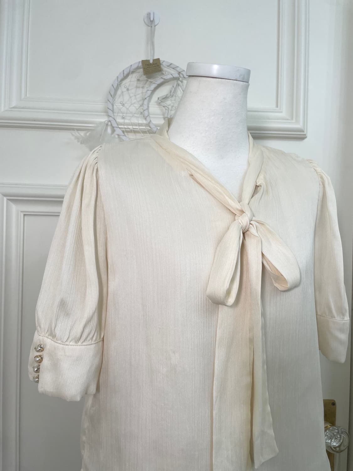 coral ivory satin bow point blouse 상품이미지6