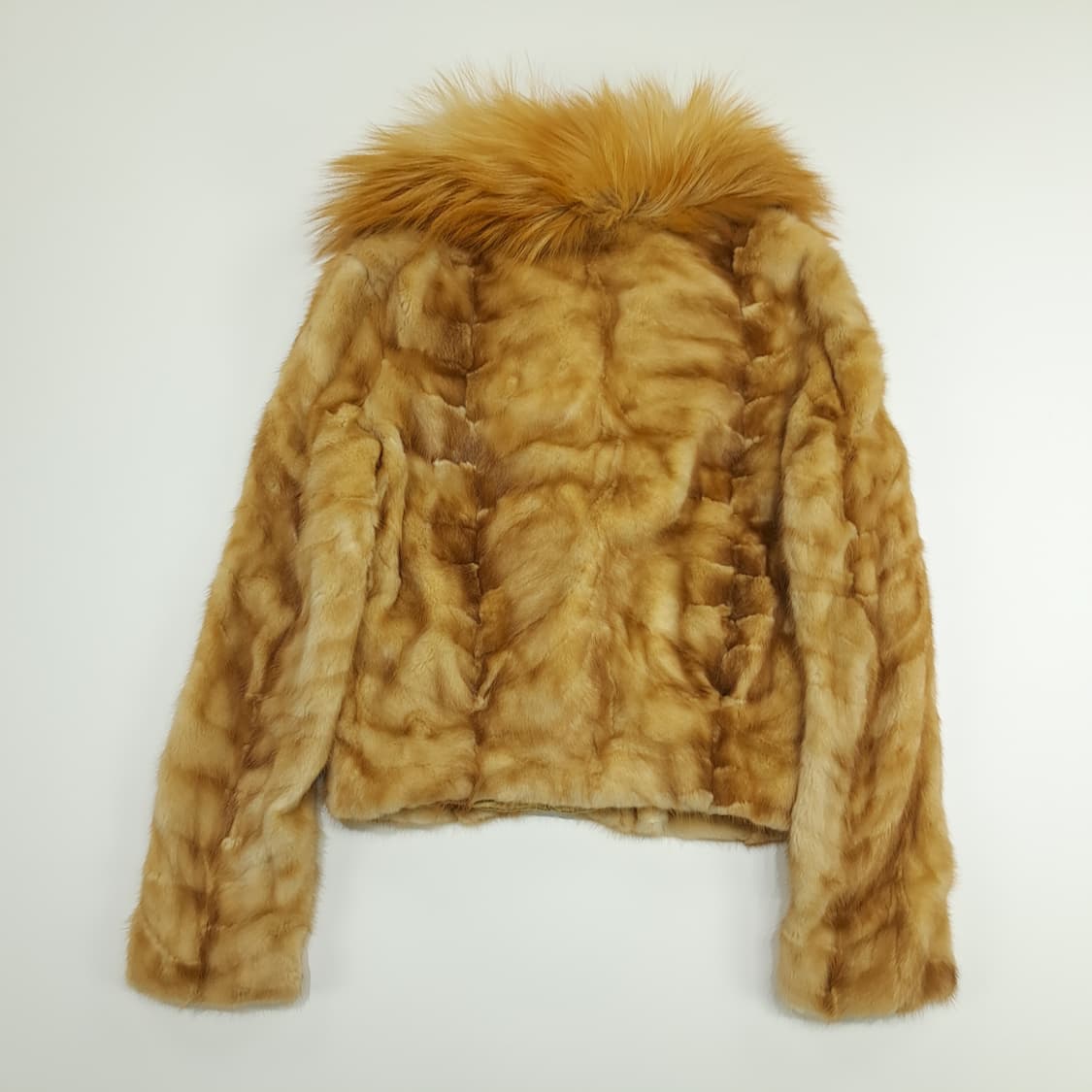 CN730W S 타임 포스트모던 폭스카라 골드 밍크 퍼 자켓 상품이미지8