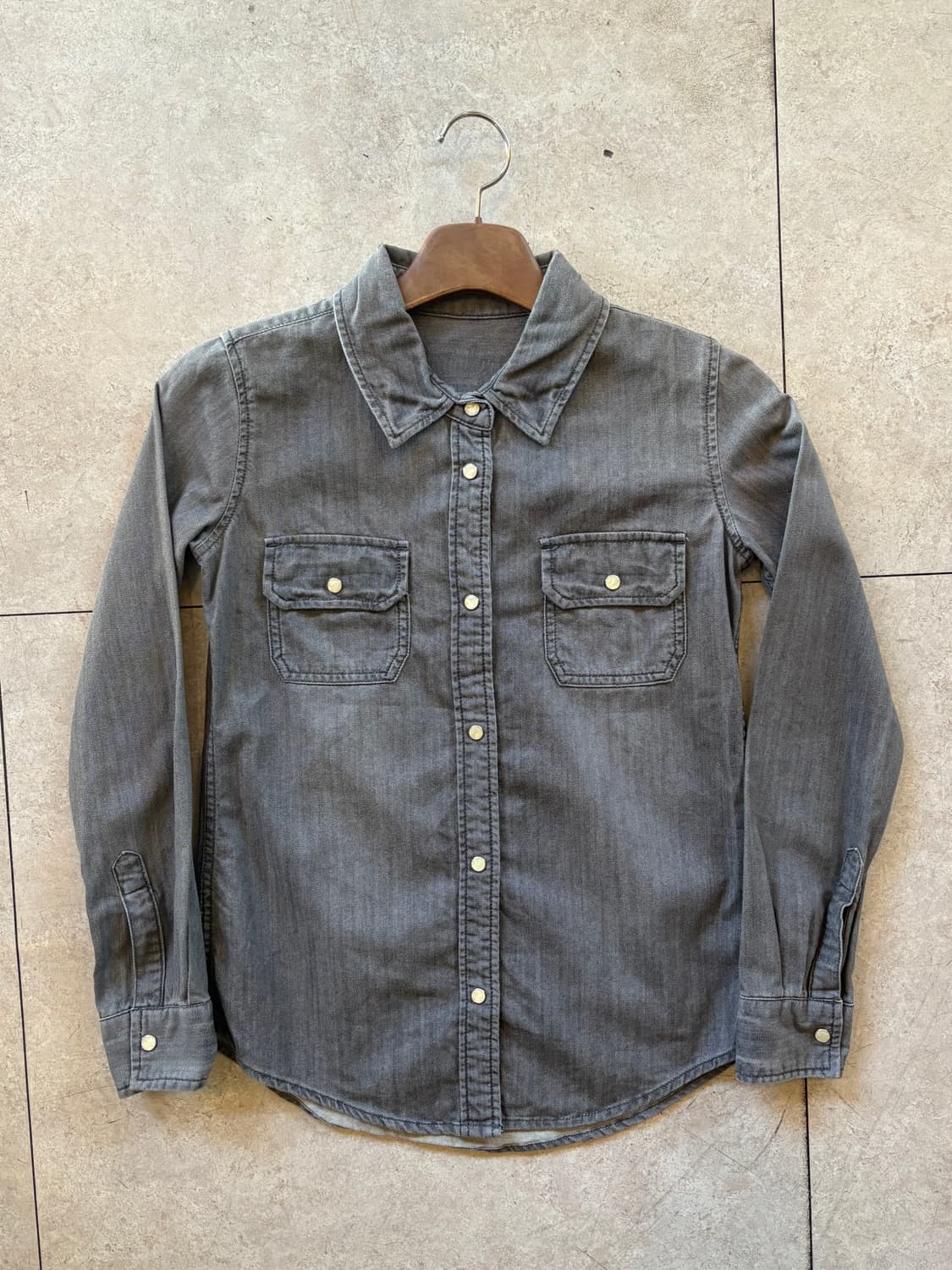 그레이 데님 셔츠 상품이미지1