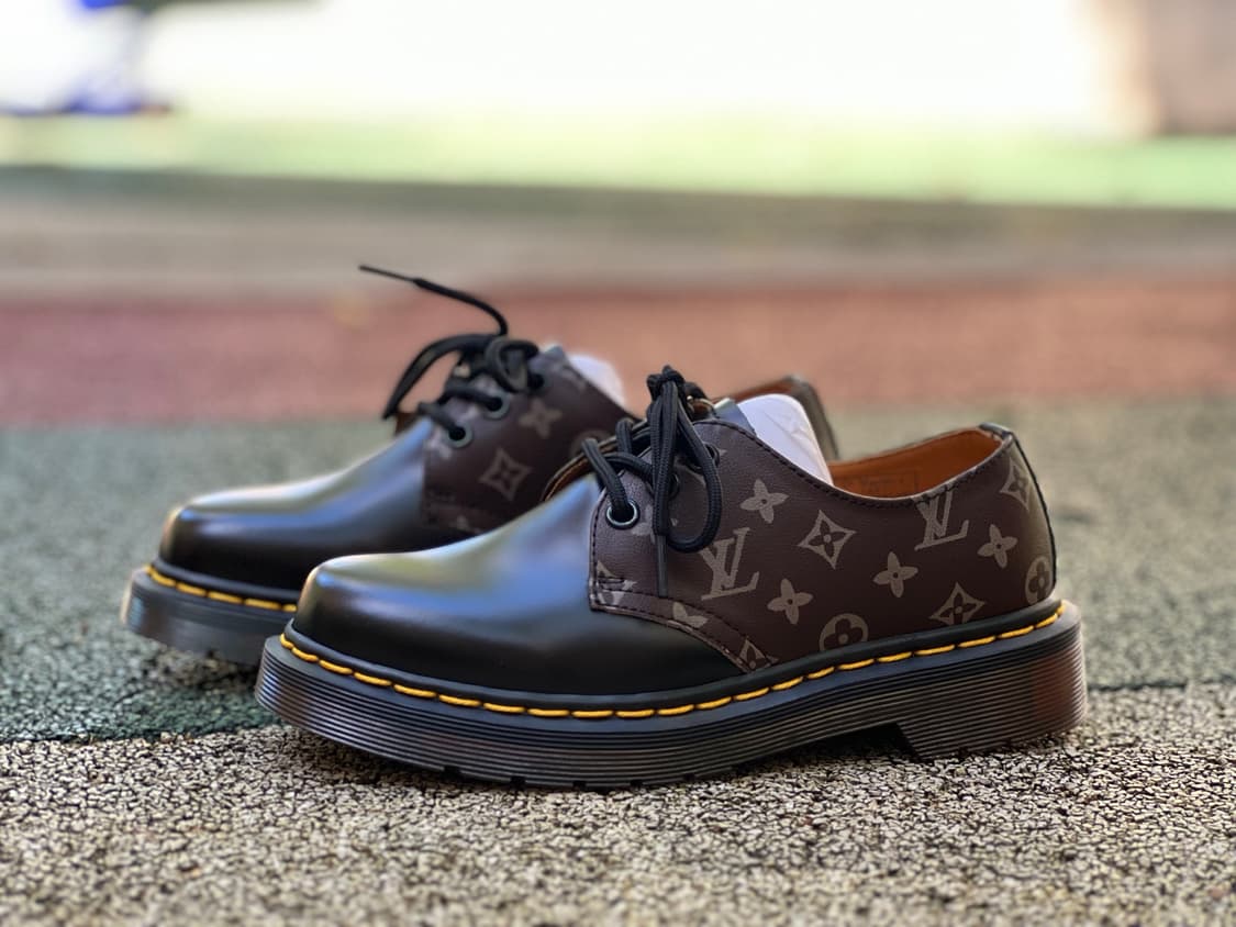 닥터 마텐스 마틴 1460 벡스 가죽 광택 미디엄 두꺼운 하단 X LV 상품이미지1