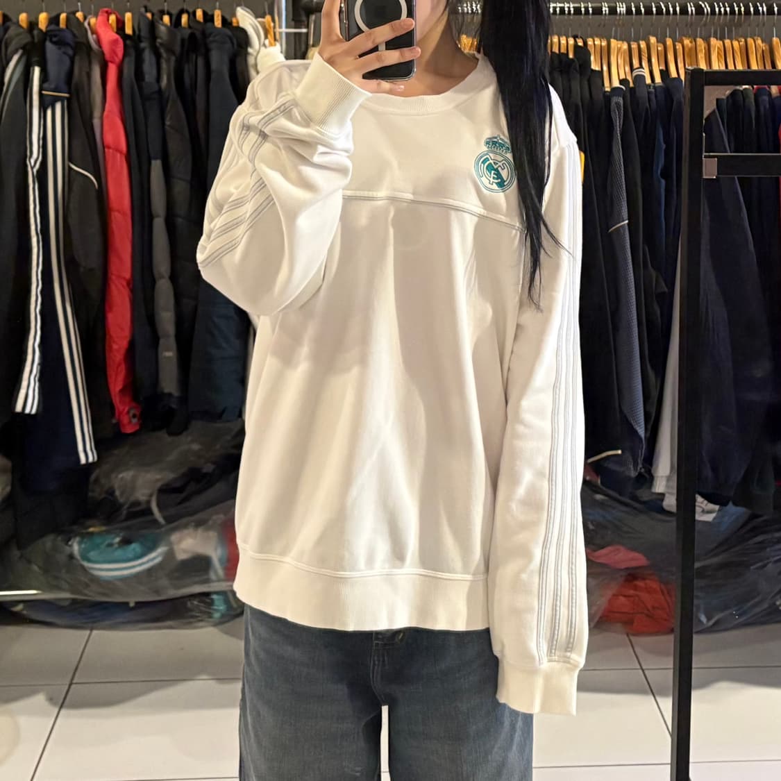 아디다스 레알마드리드 화이트 맨투맨 상품이미지1