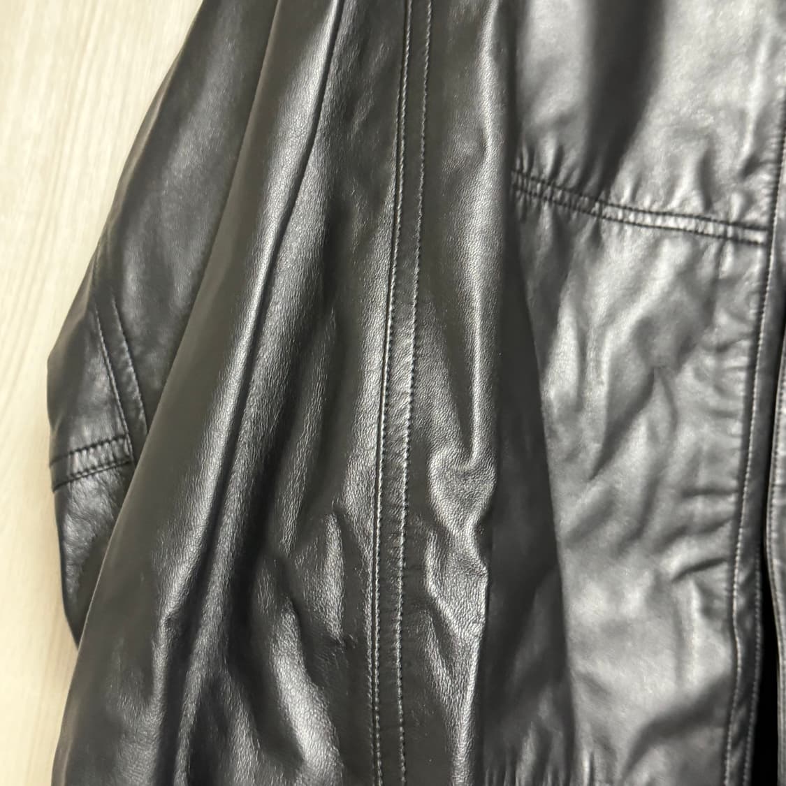 [L] 르메르 25SS 소프트 박시 블루종 레더 자켓 상품이미지9