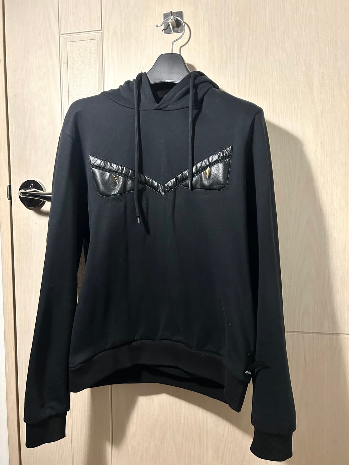 FENDI EYES HOODIE BLACK 상품이미지1