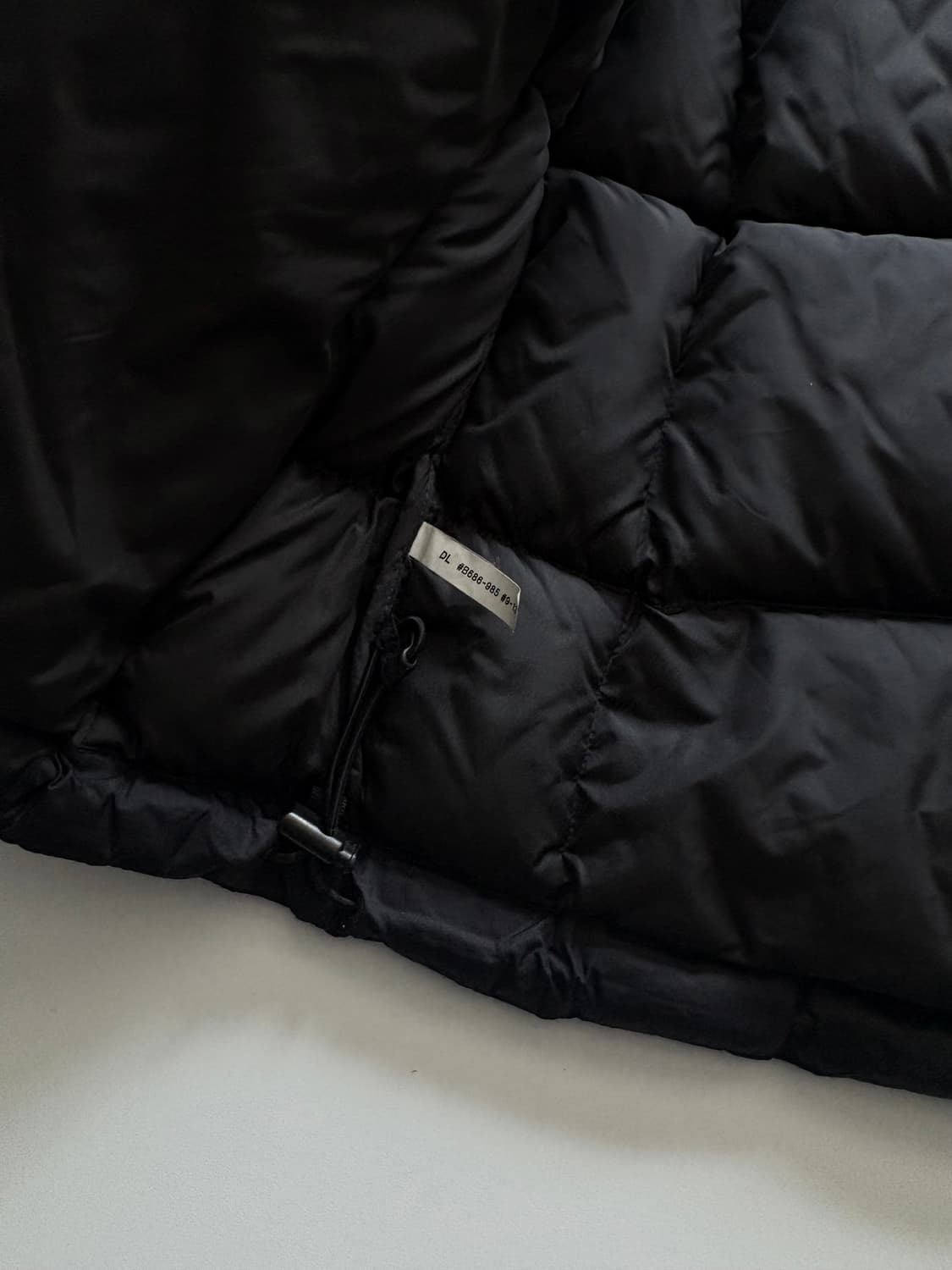 노스페이스 눕시 700 하이벤트 블랙 패딩 상품이미지7