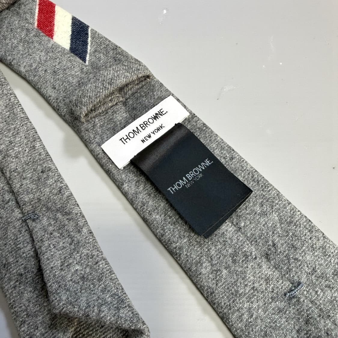 톰브라운 삼선 캐시미어 블렌딩 넥타이 상품이미지7