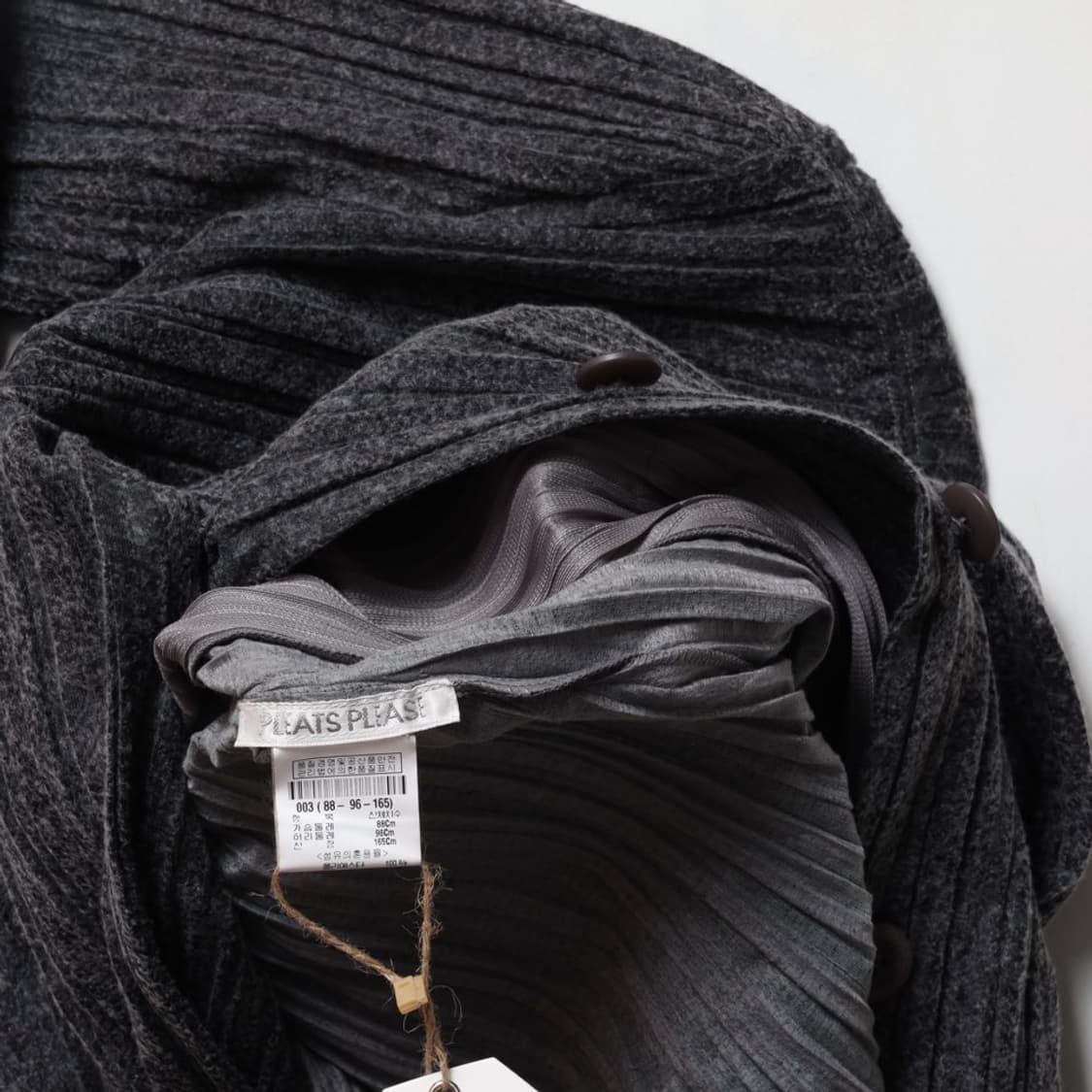 Pleats Please Pleated Button Up Dress 

 상품이미지8