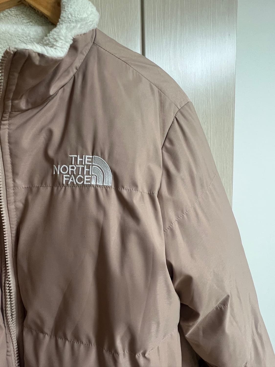 노스페이스 리버시블 패딩 사이즈 S-M 상품이미지2