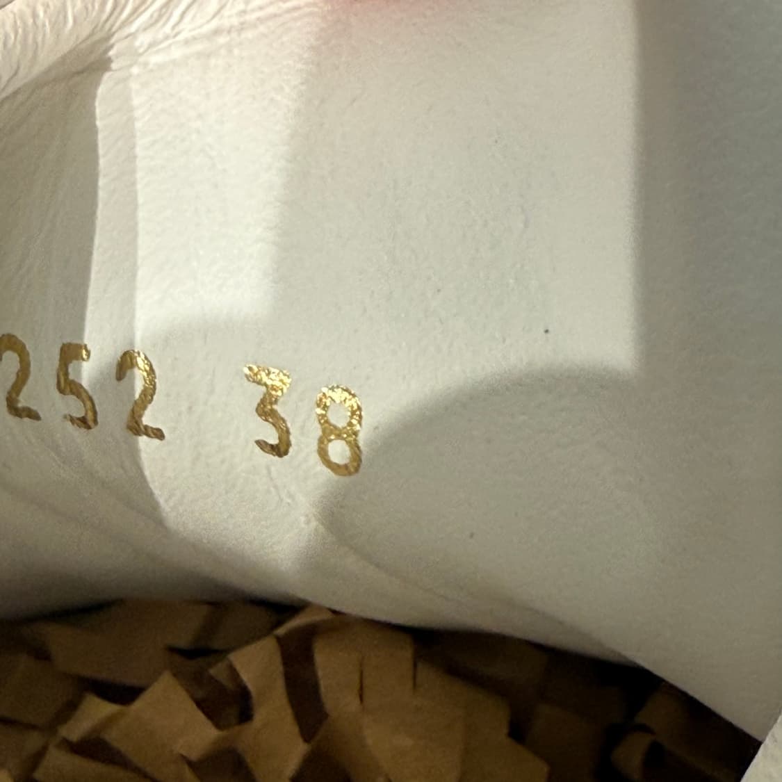 [정품] 루이비통 타임아웃 골드 스니커즈 38사이즈 상품이미지6