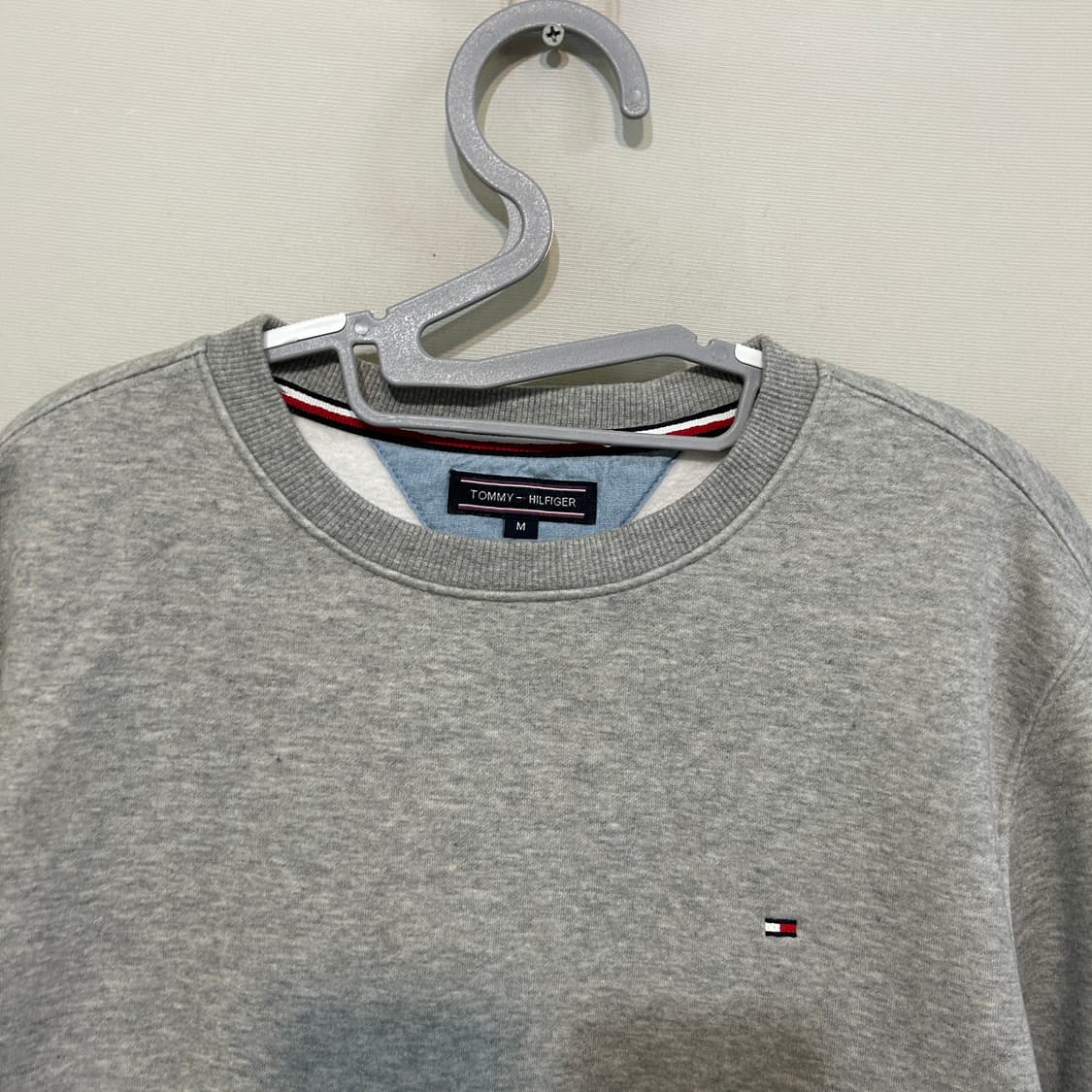 타미힐피거 남성 기모 맨투맨 M 상품이미지2