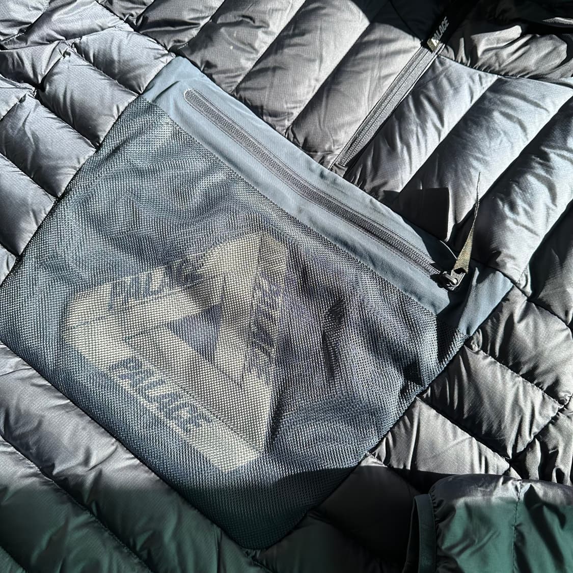 [L] 팔라스 Pertex Q-Lite 다운 재킷 네이비 상품이미지2