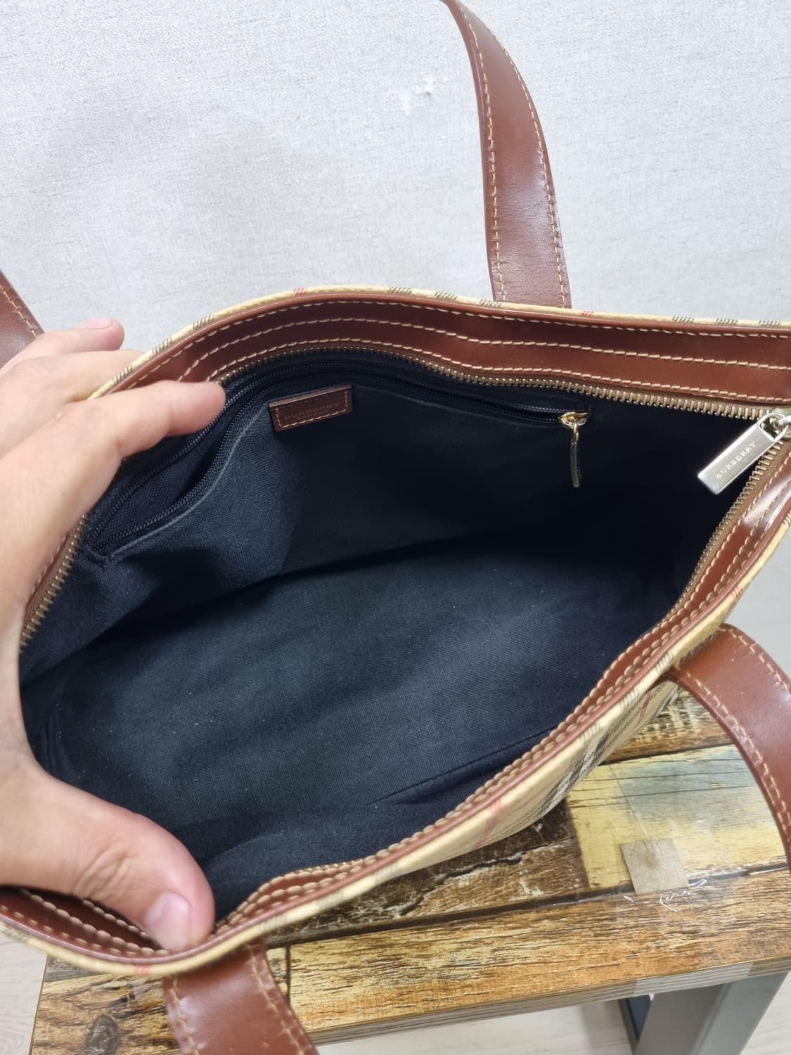 [정품] 버버리 클래식 노바체크 숄더백 상품이미지6