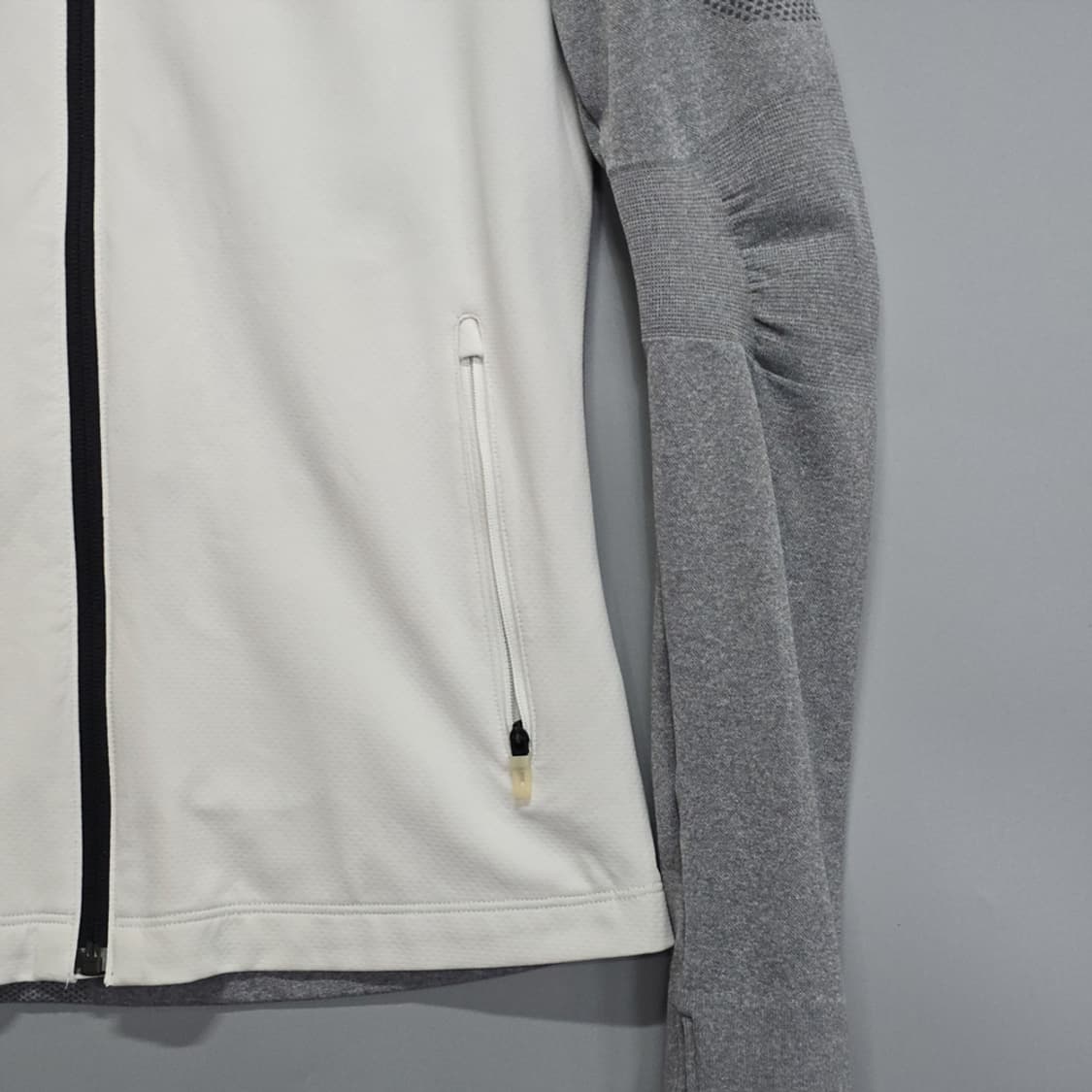 데상트(DESCENTE) 러닝 집업 자켓 배색 90 상품이미지3