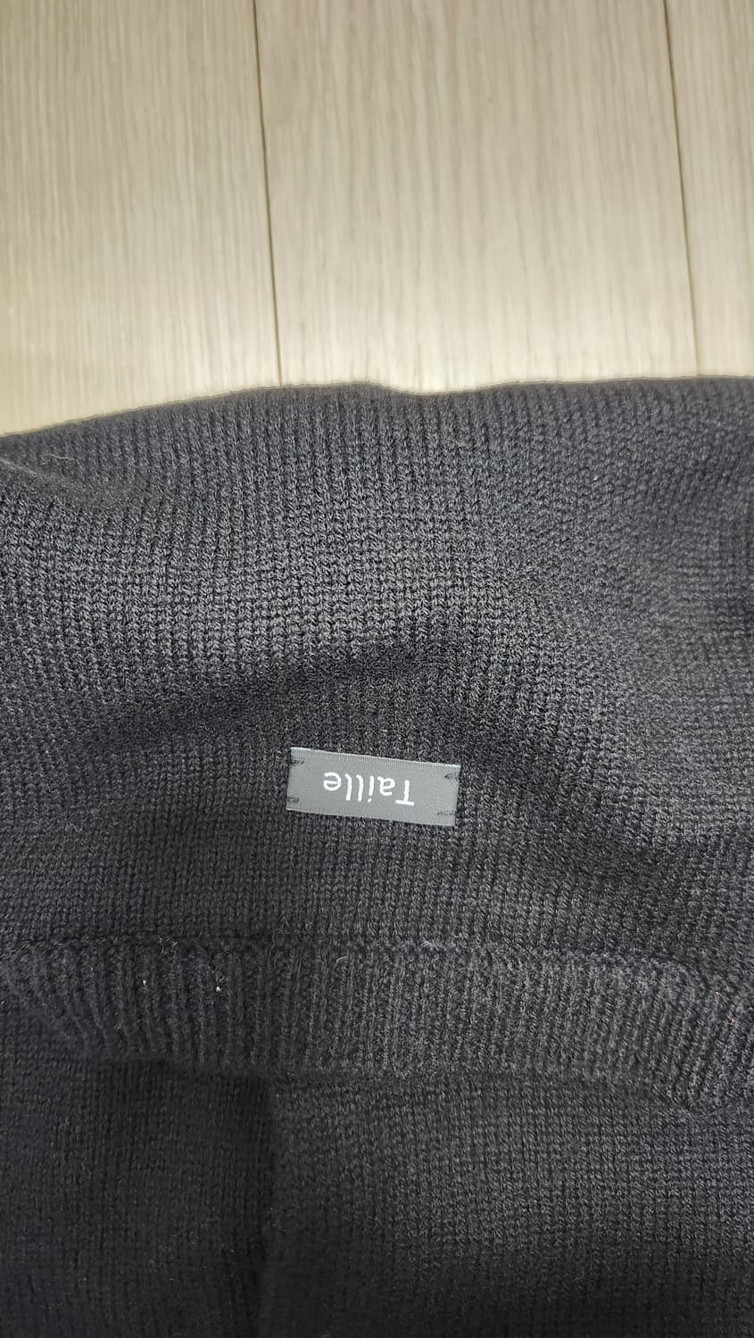 타일레 라운드넥 가디건 상품이미지3