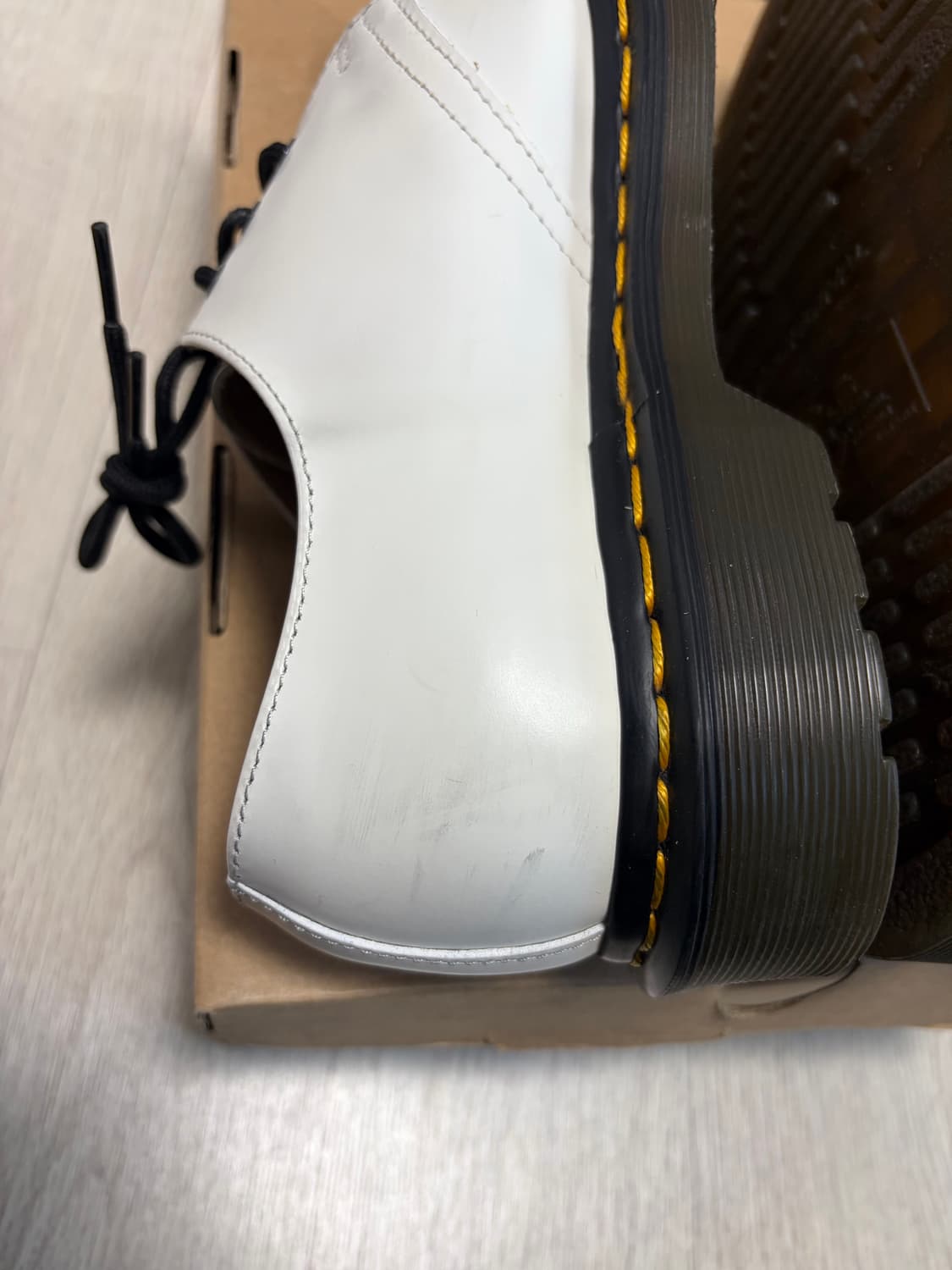 닥터마틴 1461 스무스 화이트 260(UK7) 상품이미지6