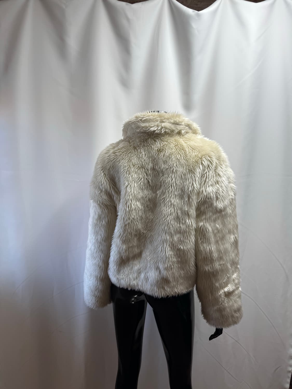 white pepper / 에코 퍼 자켓 상품이미지3