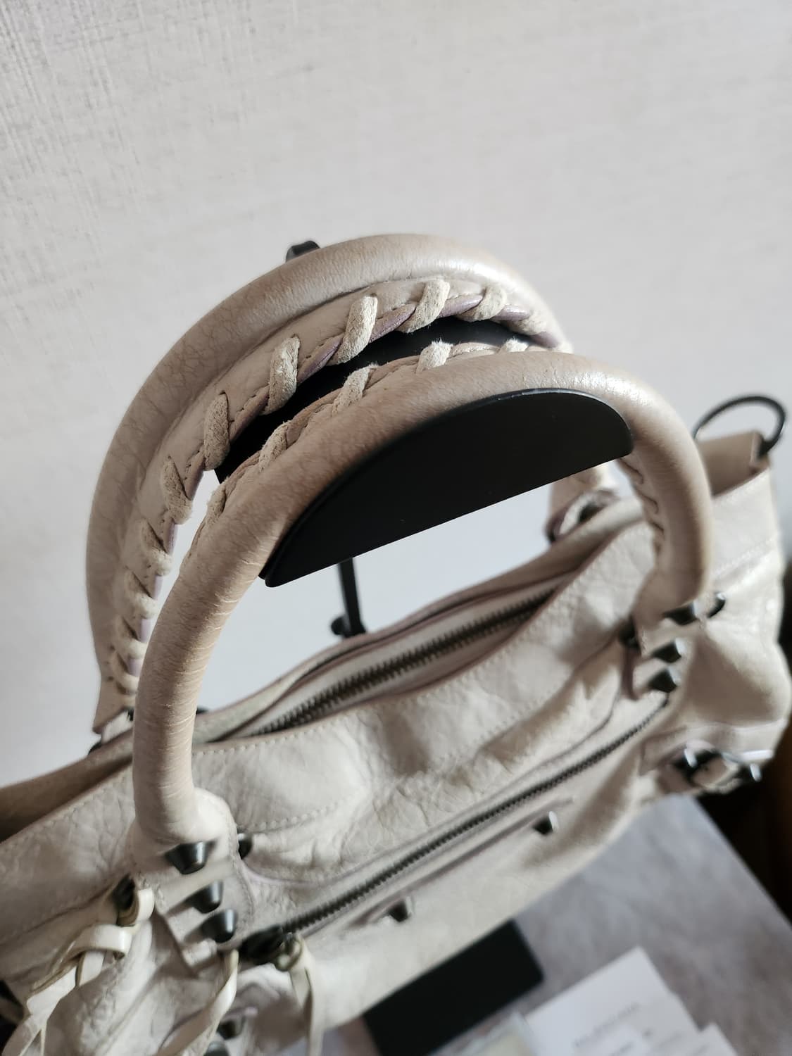 발렌시아가 모터퍼스트 크림색상 상품이미지4