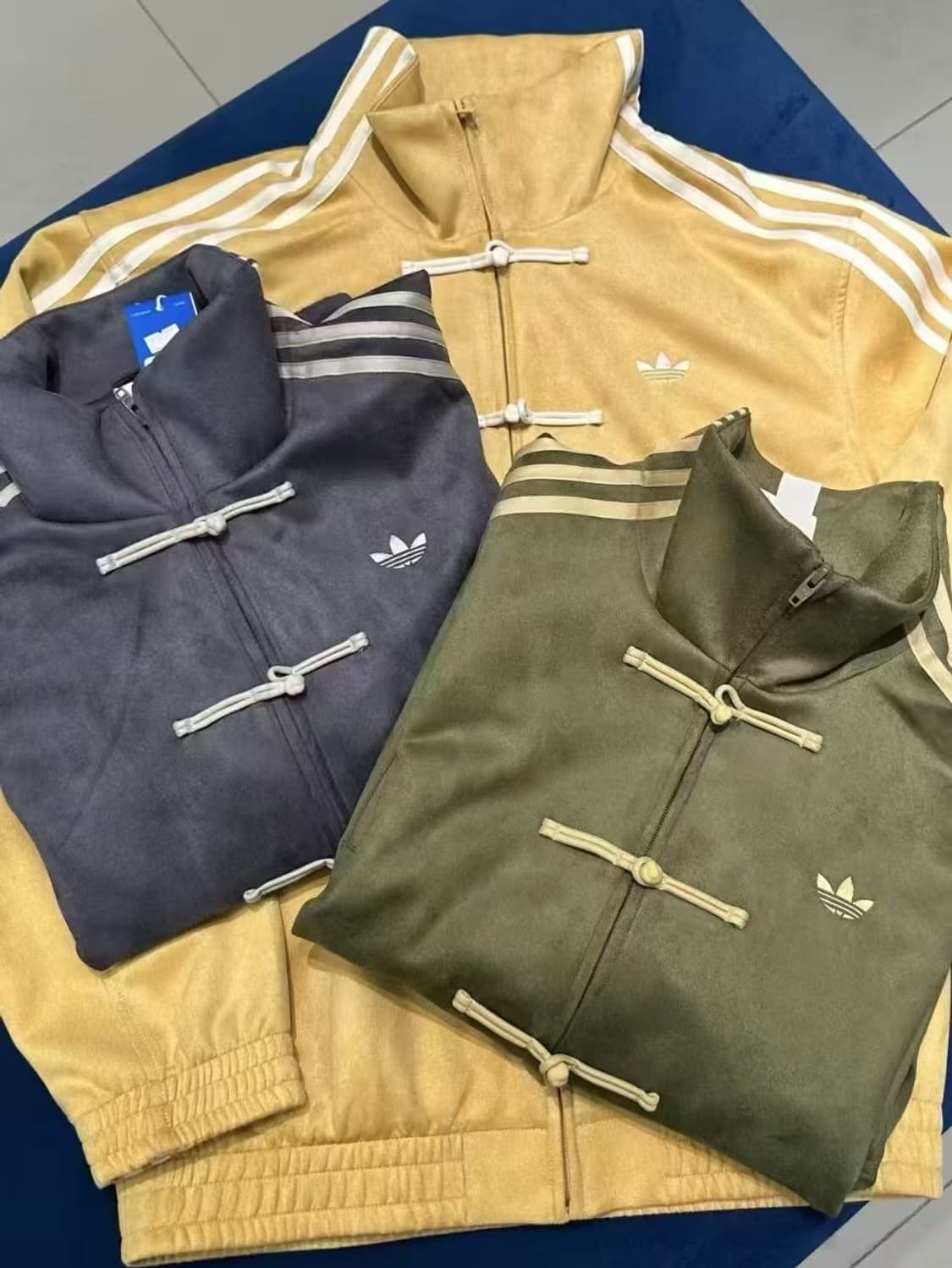 아디다스 차이나 뱀의 해 한정판 자켓 져지 중티다스 상품이미지2