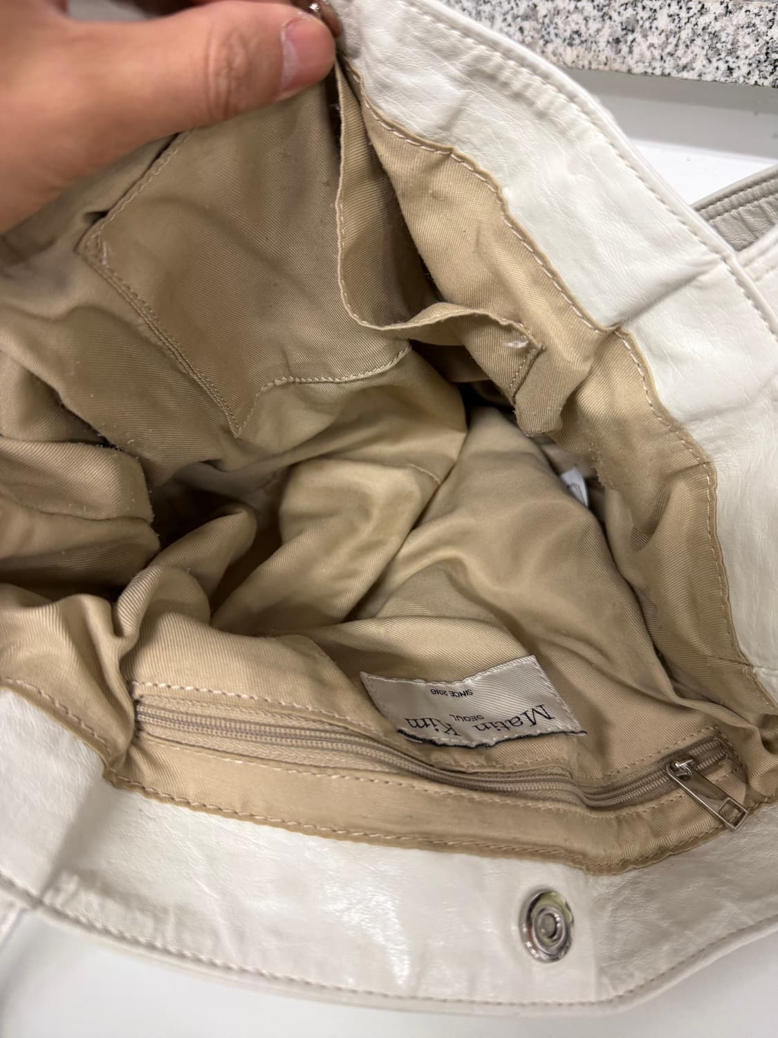 정품) 마뗑킴 셔링 숄더백  상품이미지6