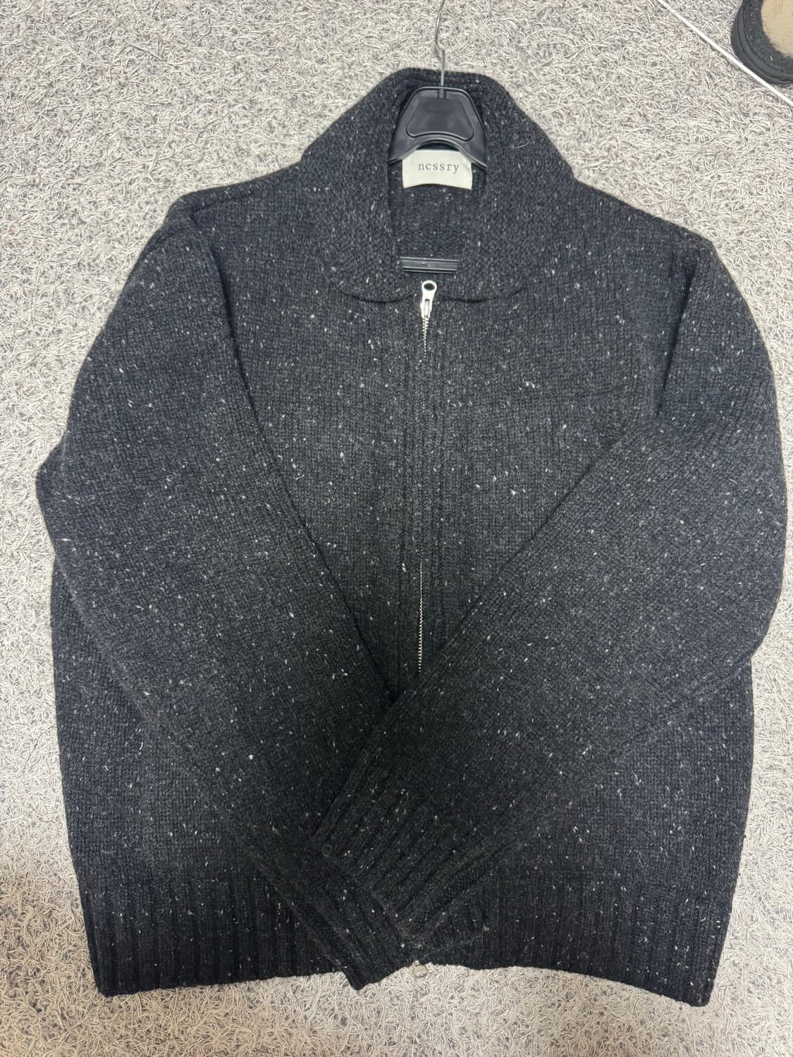 네세서리 4포켓 니트집업 가디건 차콜 상품이미지6