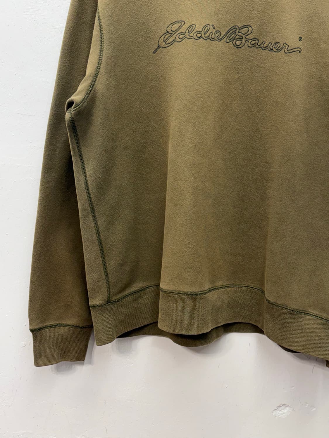 Eddie Bauer Script Logo Sweatshirt 상품이미지3