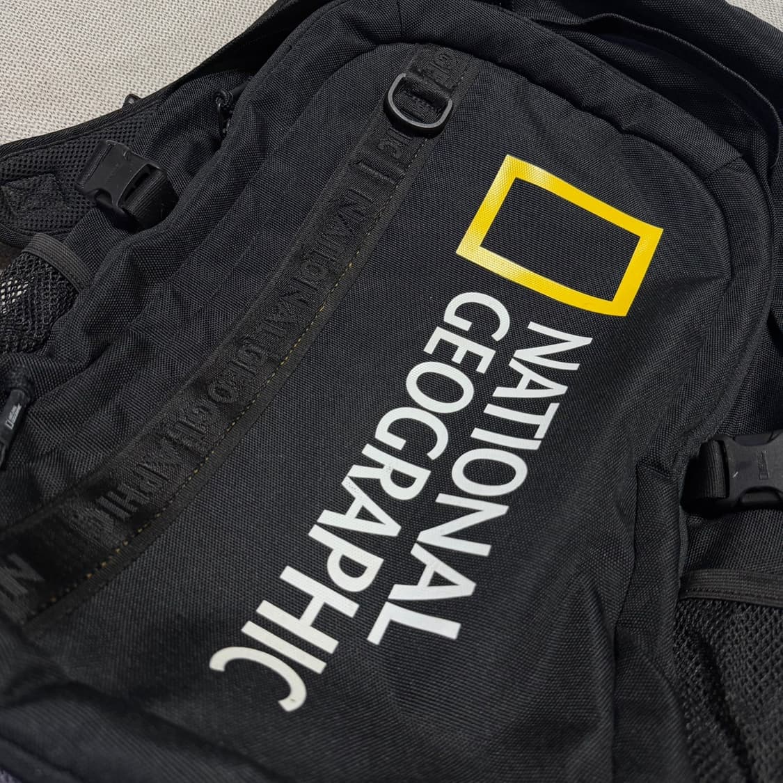 내셔널지오그래픽 빅로고 베이직 백팩 상품이미지2