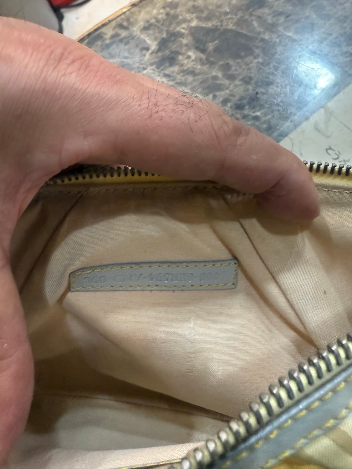 정품 펜디 주카 미니 체인 숄더백 팝니다 상품이미지8