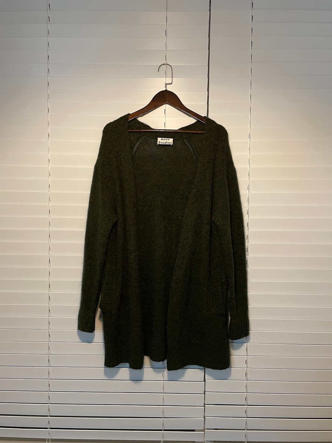 아크네 스튜디오 모헤어 가디건 상품이미지2