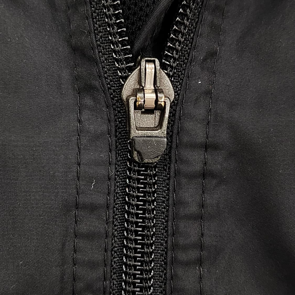 나이키 올드스쿨 블랙 오버핏 스우시 바람막이 상품이미지6