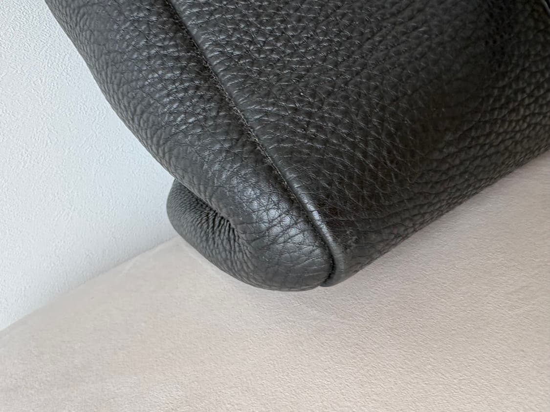 프라다 블랙 가죽 토트백 상품이미지6