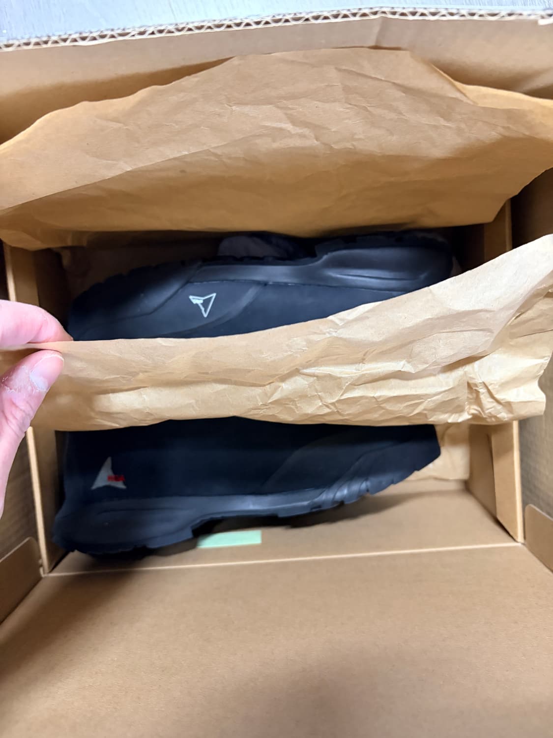 roa 로아 frea 44.5(285) 새상품 상품이미지1