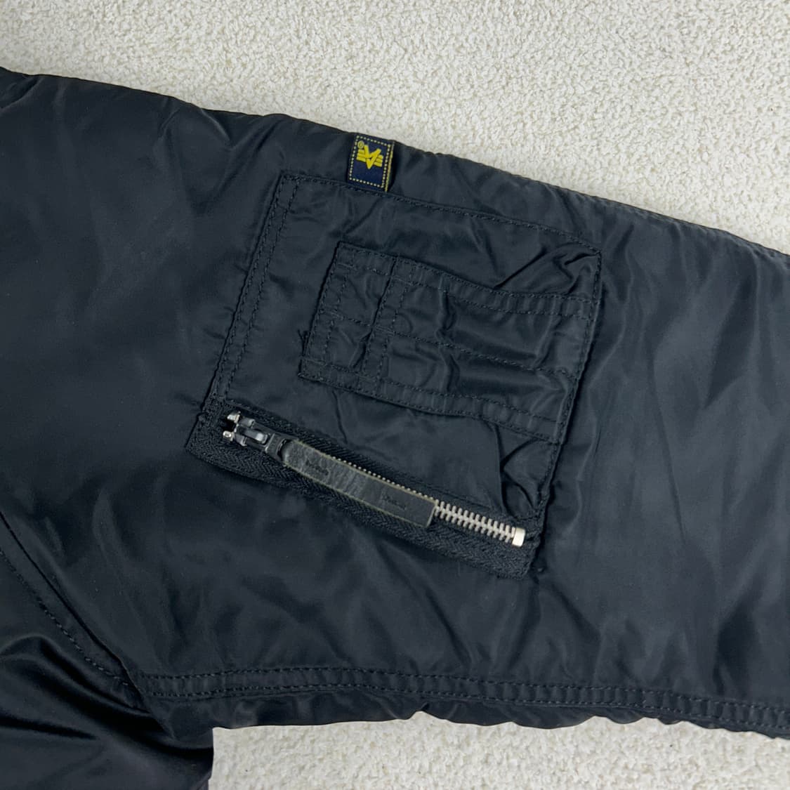 알파인더스트리 n3b 야상 점퍼 블랙 상품이미지4